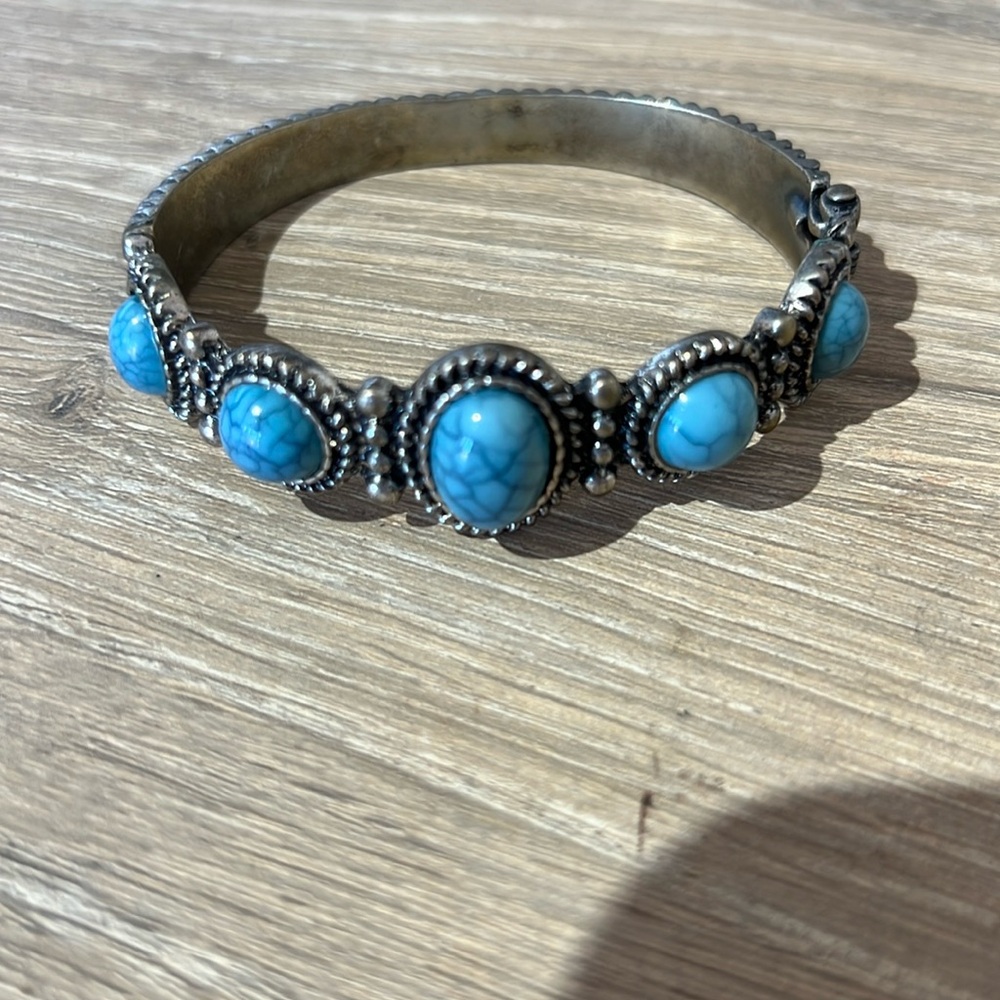 Open bracelet